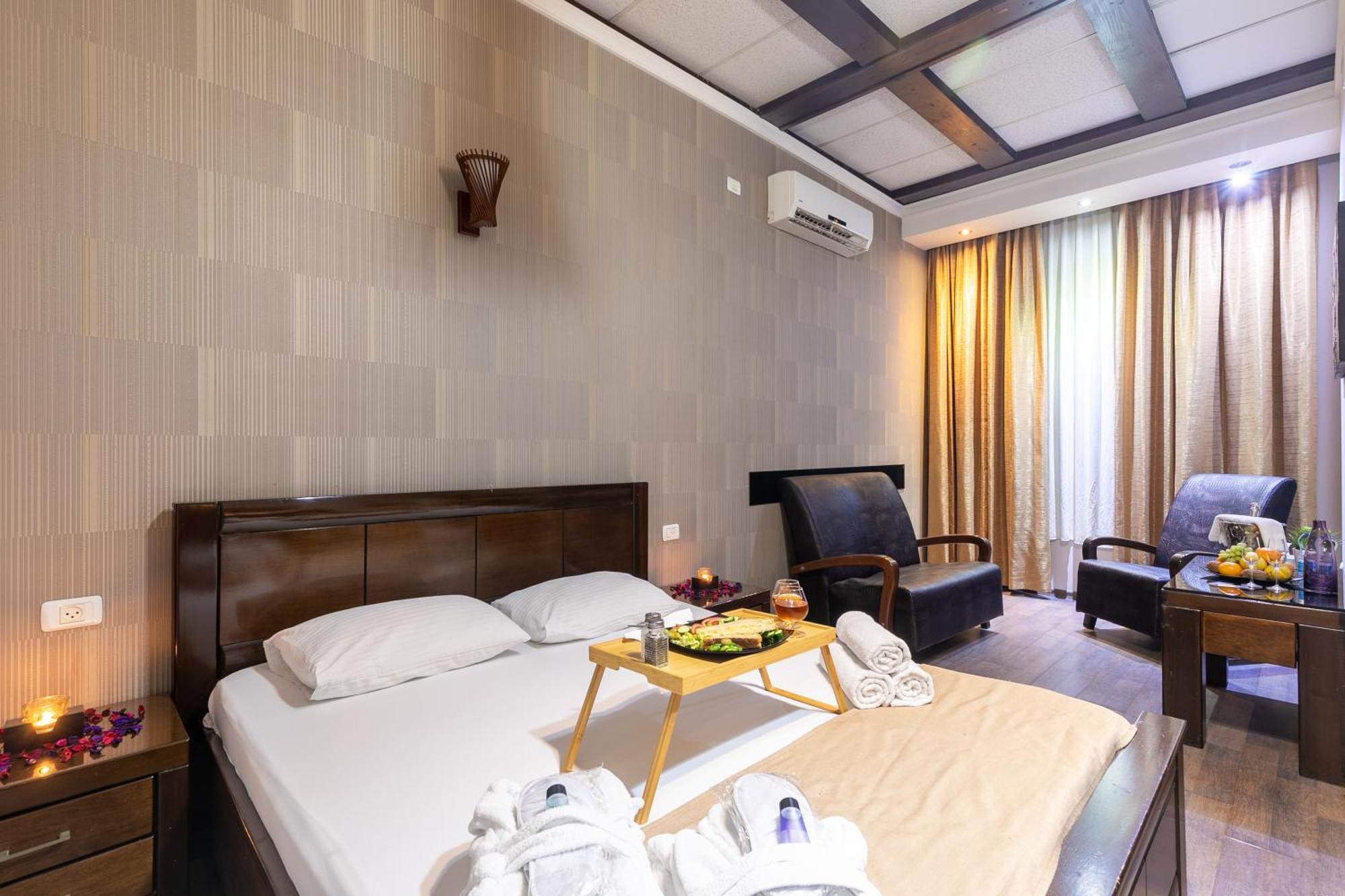 Hotel House ริชอน เลอซีออน ภายนอก รูปภาพ
